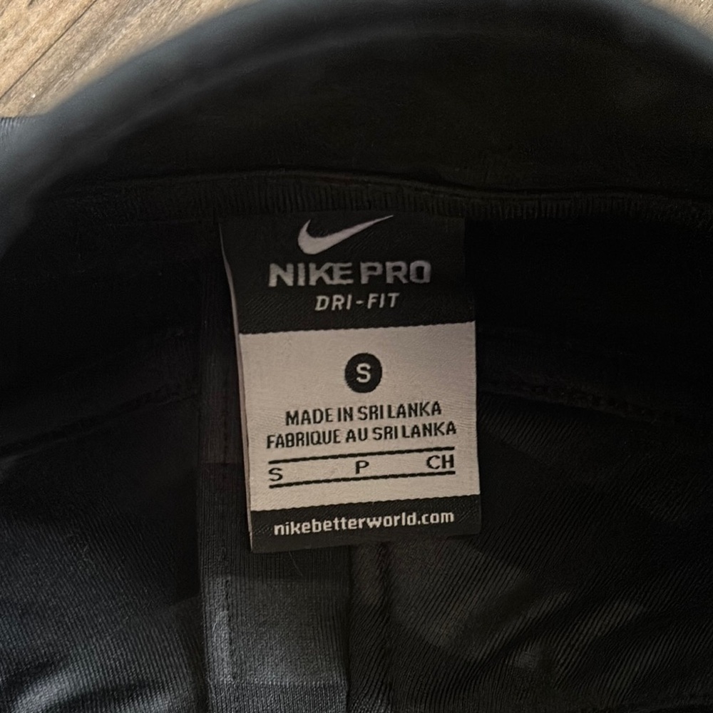 Nike Black and Neon Yellow Quarter-Zip Top - Picture 2 of 3